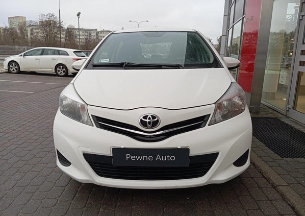 Toyota Yaris cena 26900 przebieg: 211686, rok produkcji 2012 z Głuszyca małe 326